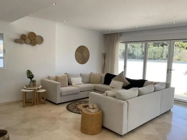 Private Luxurious Villa Walking Distance To Puerto Banus Marbella